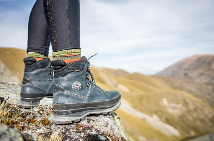 Lowa Lady III GTX Wide [Sz:6UK Cl:NAVY]